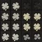 12 x paires de boucle d'oreilles sur présentoir fleurs Monochrome - 3893-30608