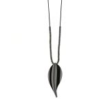 GUSSIE long necklace